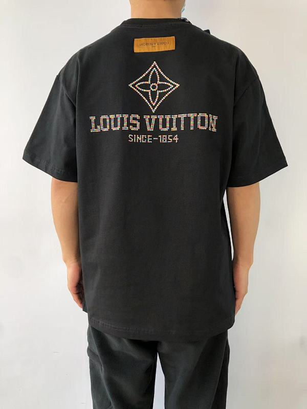 L⭐ T-shirt · 3