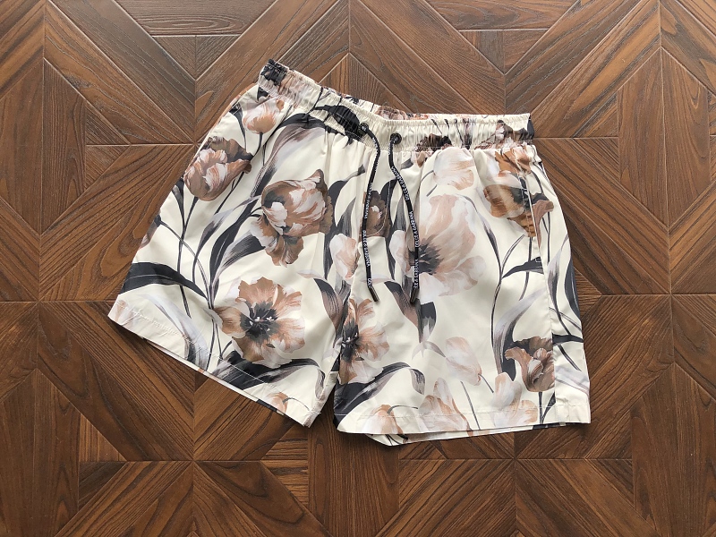 D⭐lc⭐ Ga⭐b⭐⭐a Shorts · 6