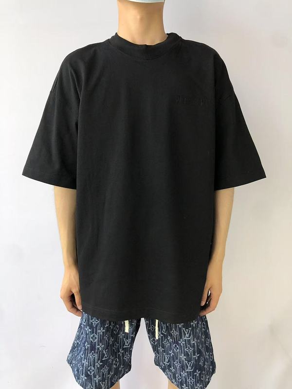 Vetements T-shirt 2