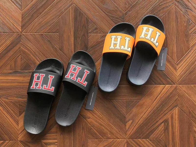 T ⭐⭐ ⭐ H⭐⭐ ⭐r Slippers 4