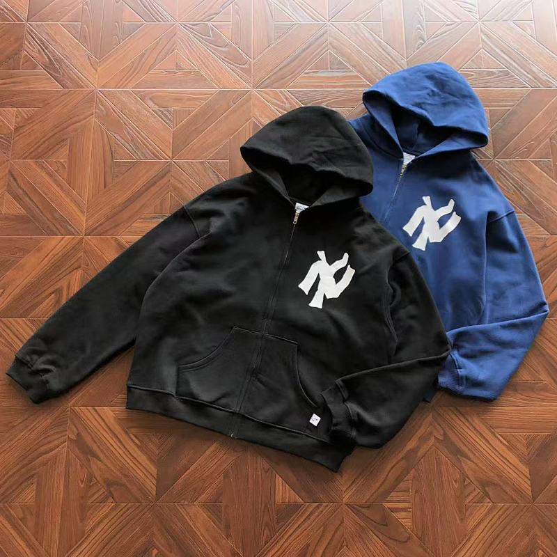 Akimbo Club Hoodie · 6