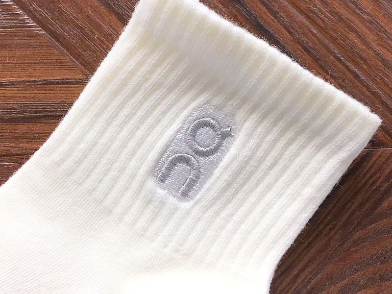 On Ru⭐ ⭐ I⭐ G Socks 7