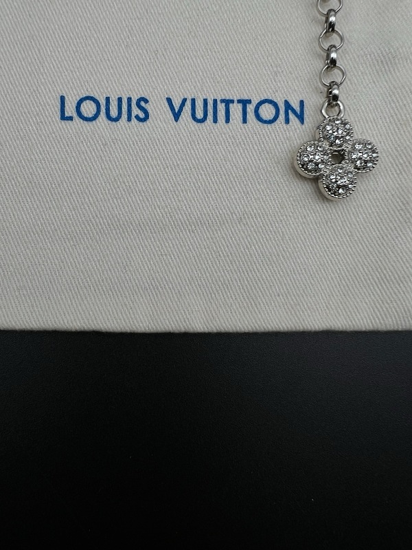 L⭐ Jewelry 9