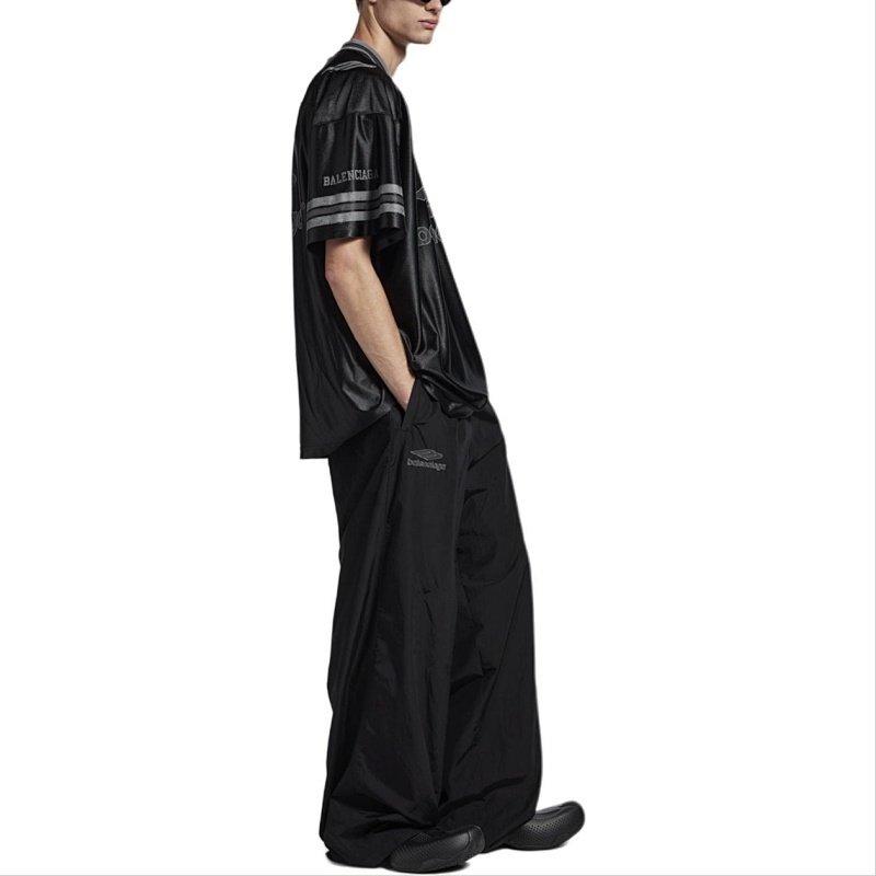 B⭐l⭐⭐⭐ia⭐a Trousers · 3