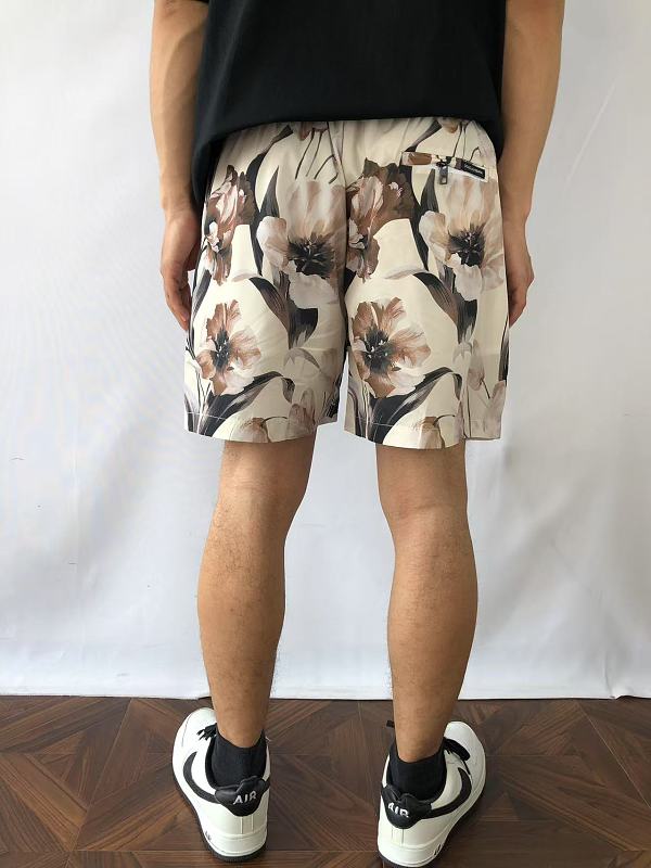 D⭐lc⭐ Ga⭐b⭐⭐a Shorts · 3