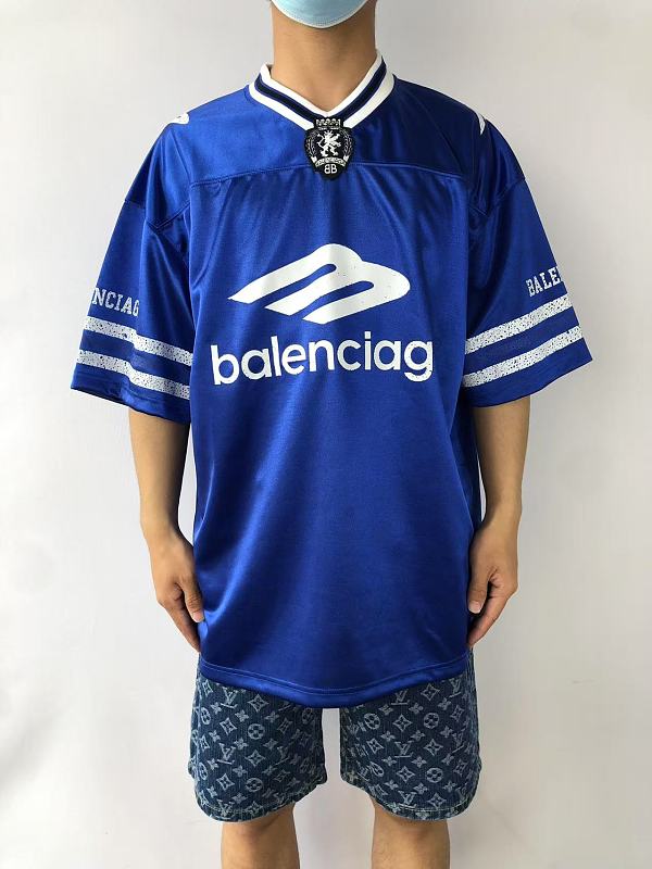 B⭐l⭐⭐⭐ia⭐a T-shirt · 6