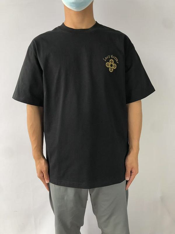 L⭐ T-shirt · 2