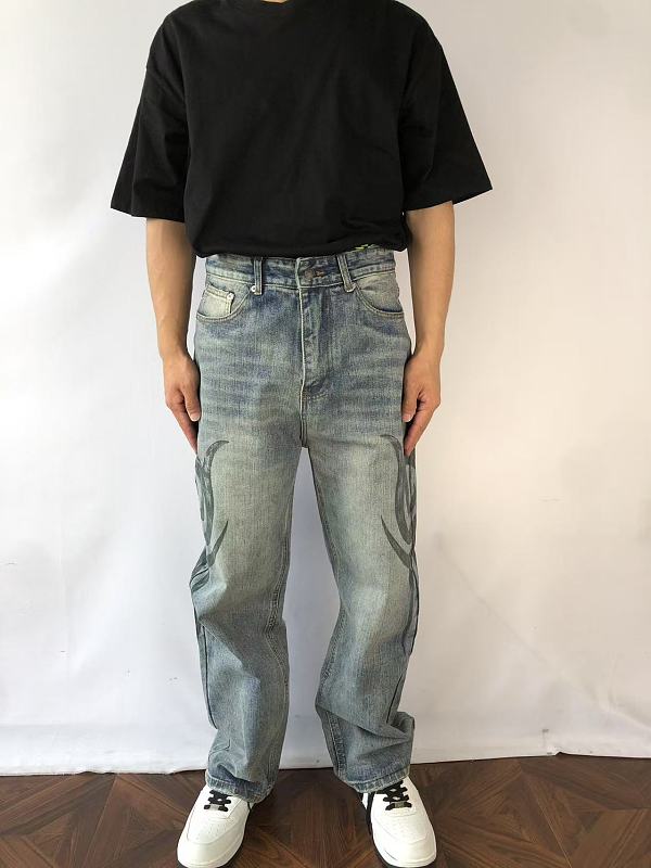 B⭐l⭐⭐⭐ia⭐a Trousers · 3