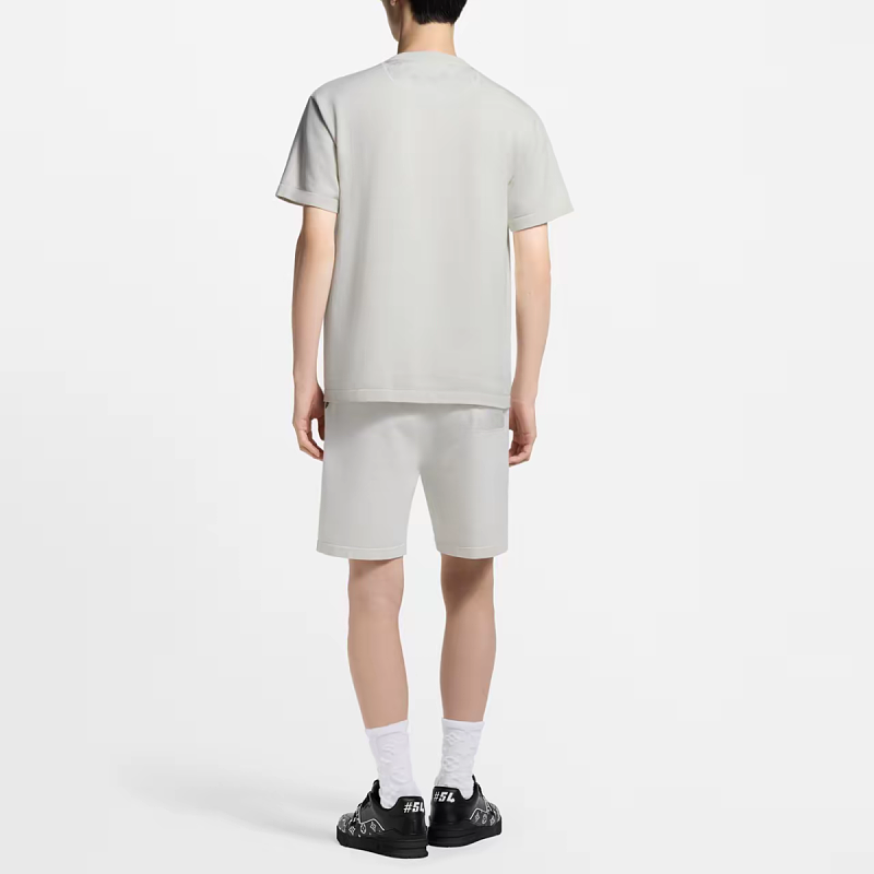 L⭐ T-shirt · 4