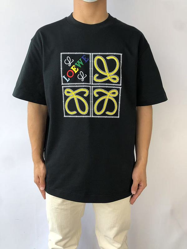 L⭐e⭐ ⭐ T-shirt · 2