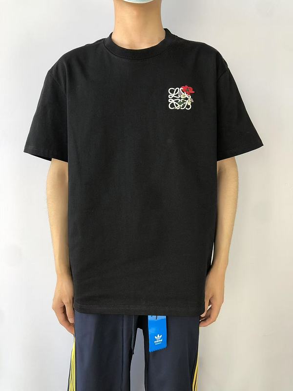 L⭐e⭐ ⭐ T-shirt · 2