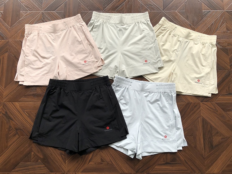 L⭐ ⭐ Ul⭐ M⭐ N Shorts · 4