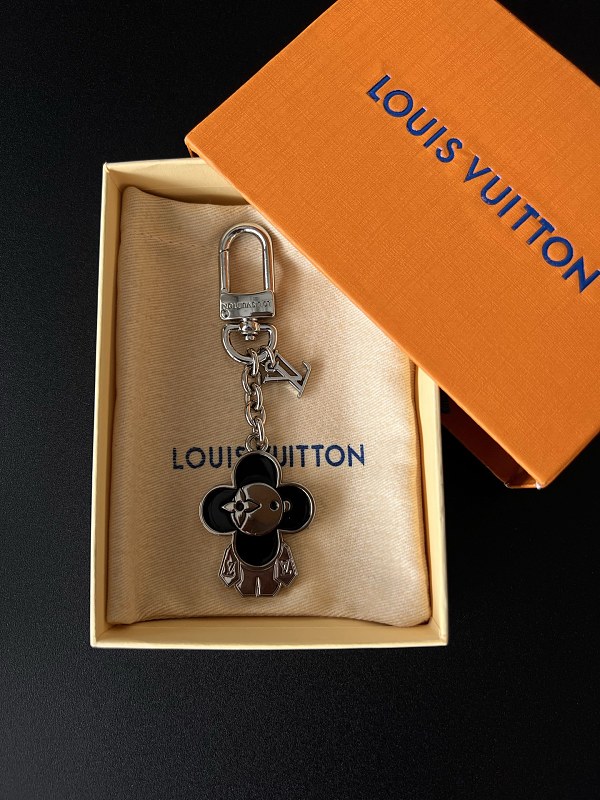 L⭐ Jewelry 9
