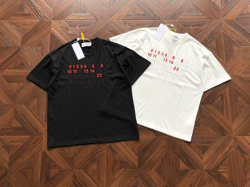 M⭐ Is⭐ N M⭐ R⭐ Ie⭐ A T-shirt · 6