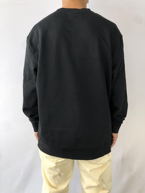 L⭐ C⭐ St⭐ Sweater · 3