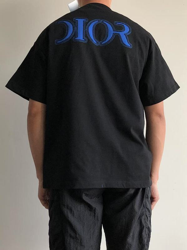 Sale ←128 D⭐ O⭐ T-shirt · 4