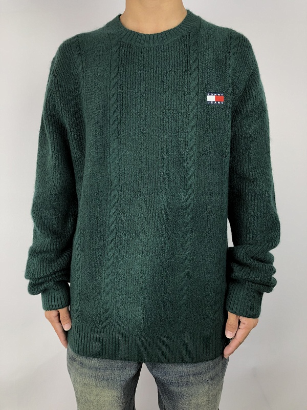 T ⭐⭐ ⭐ H⭐⭐ ⭐r Sweater · 2