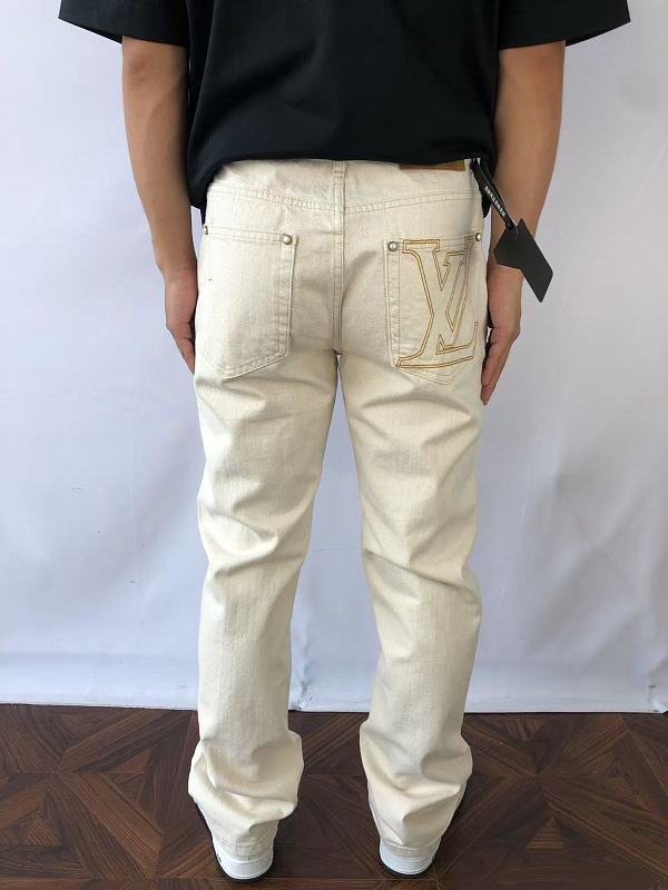 L⭐ Trousers · 3