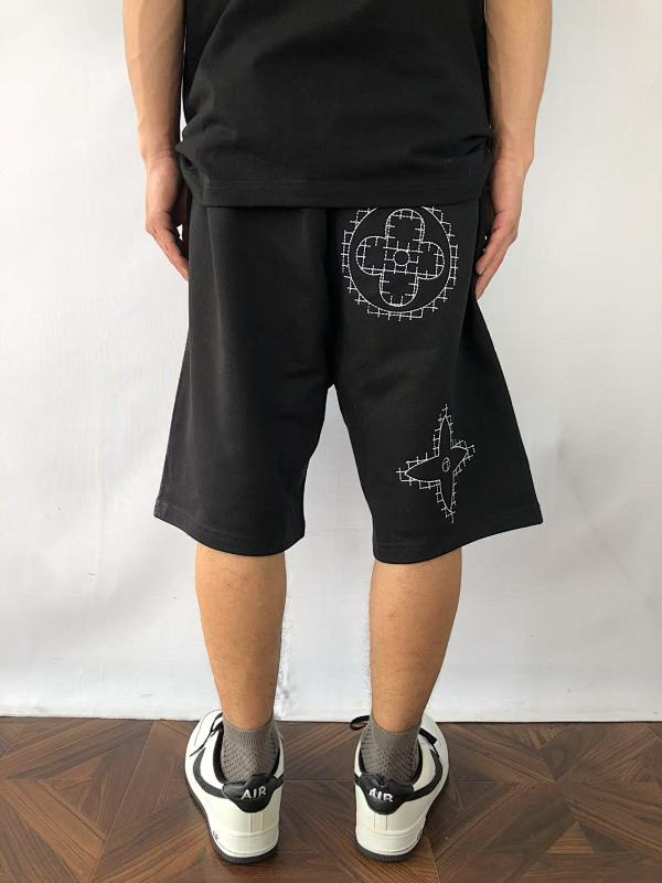 L⭐ Shorts · 2