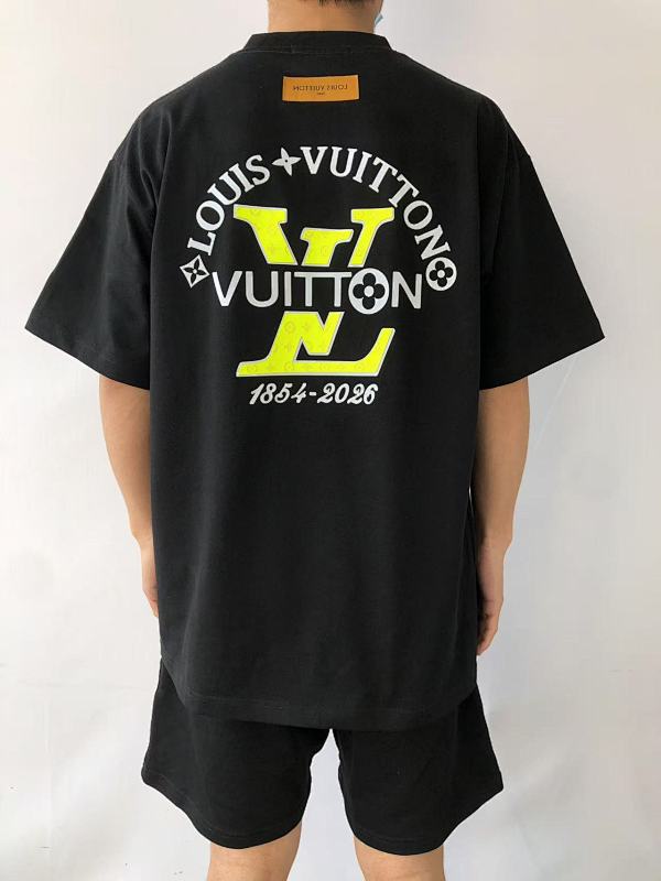 L⭐ T-shirt · 3