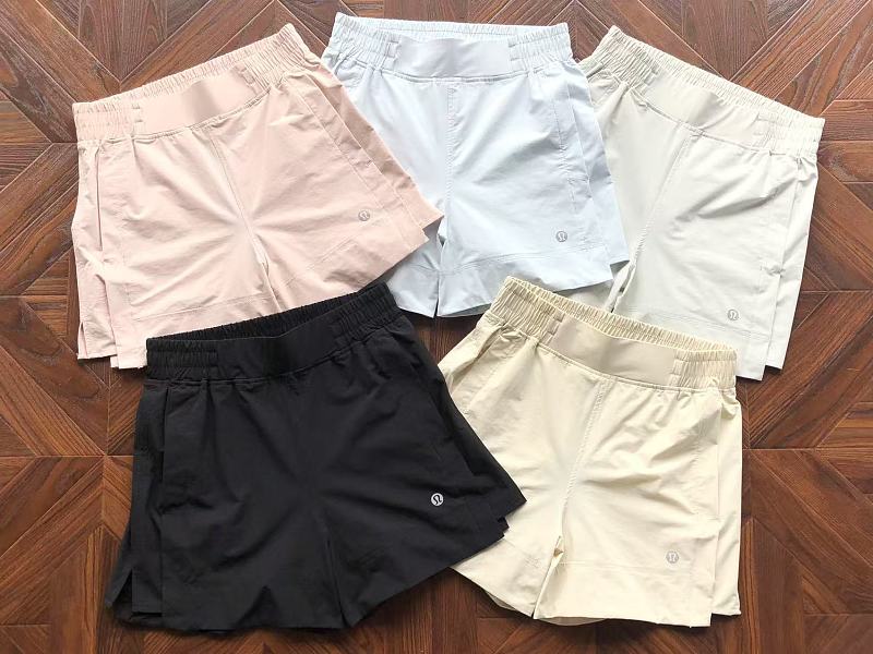 L⭐ ⭐ Ul⭐ M⭐ N Shorts · 4