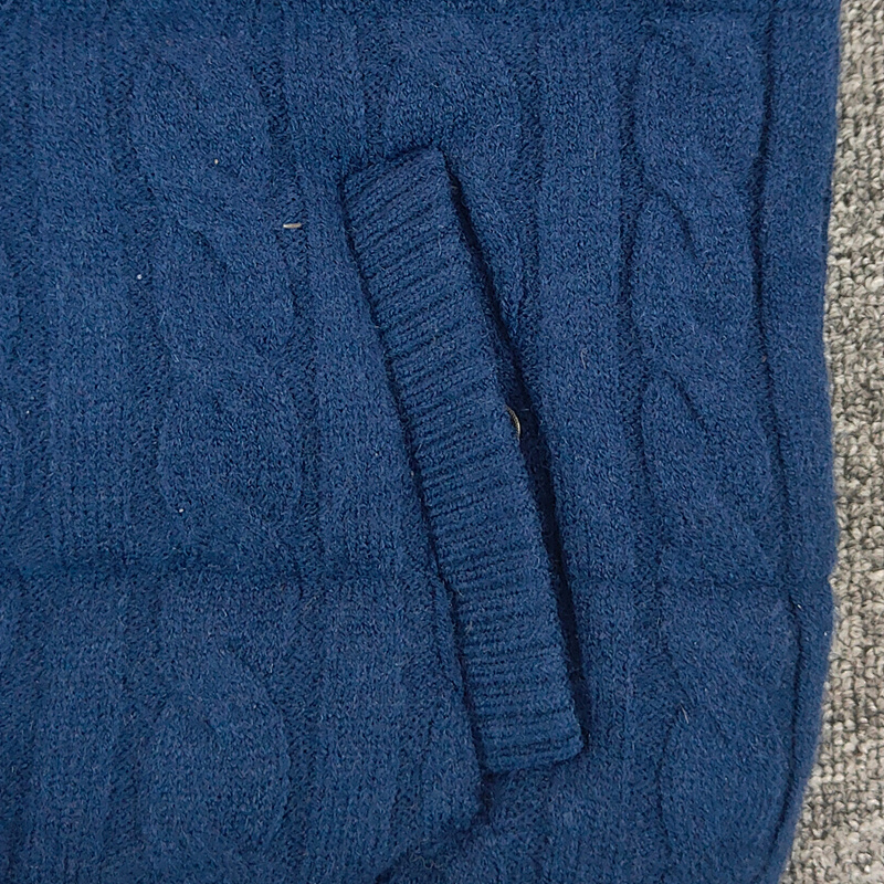 ## Knit Twist Down Vest W