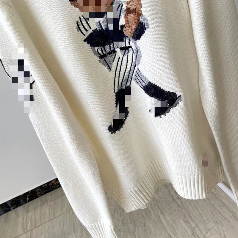 ##Bear Intarsia Knit Crewneck Sweater 808 P 11