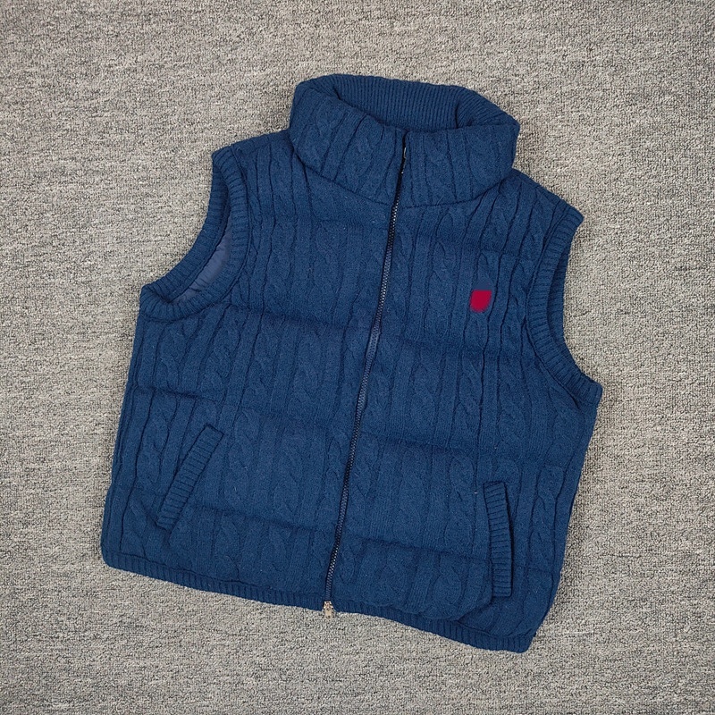 ## Knit Twist Down Vest W 8