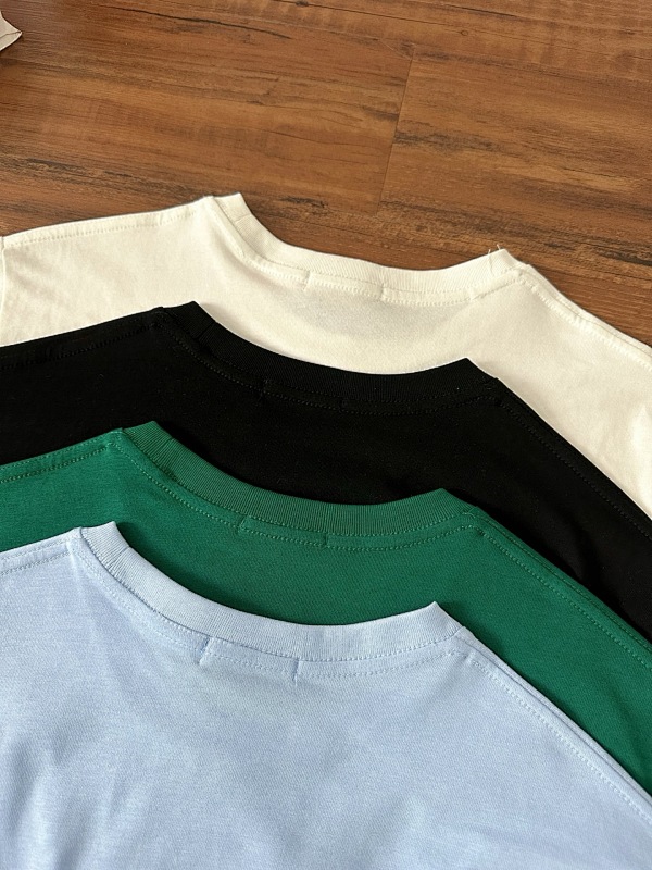 .88## Short-sleeved T-shirt Embroidered With English Letters F 2