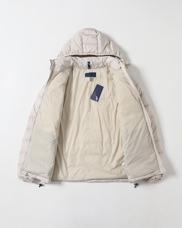## Detachable Hooded Down Jacket W43 X 9