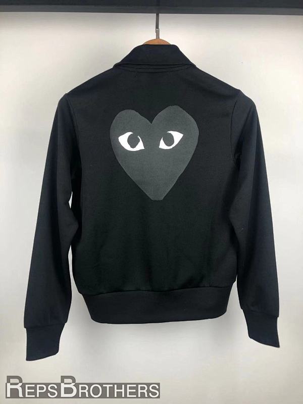Sweatshirt With Black Big Heart，P25 10