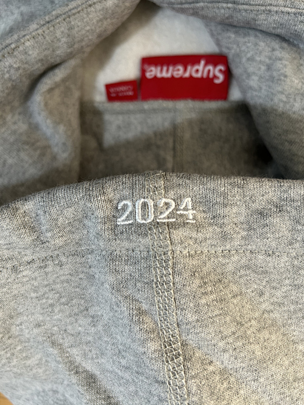 FW24, P32, https://item.taobao.com/item.htm?ft=t&id=1005403251806 9