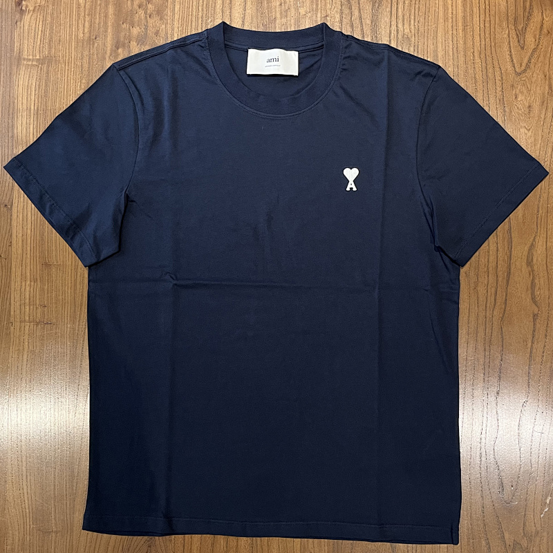 Ami Small White Heart Tshirt, P15 3