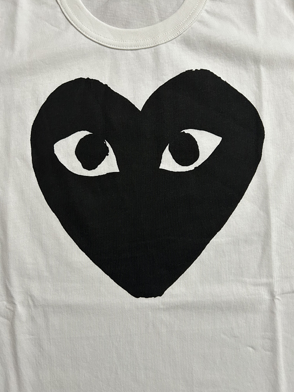 T-070, Printed Tshirt, Big Black Heart, P14 4