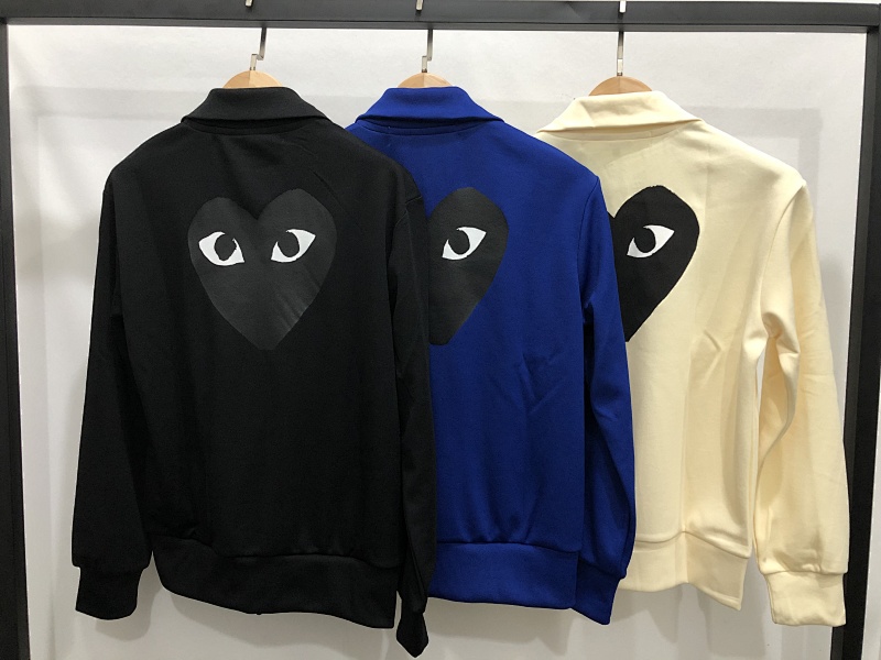 Sweatshirt With Black Big Heart，P25 3