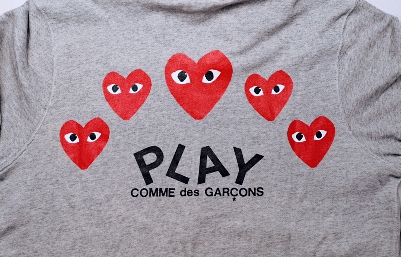 Hooded Sweatshirt With 5 Heart, P26 3