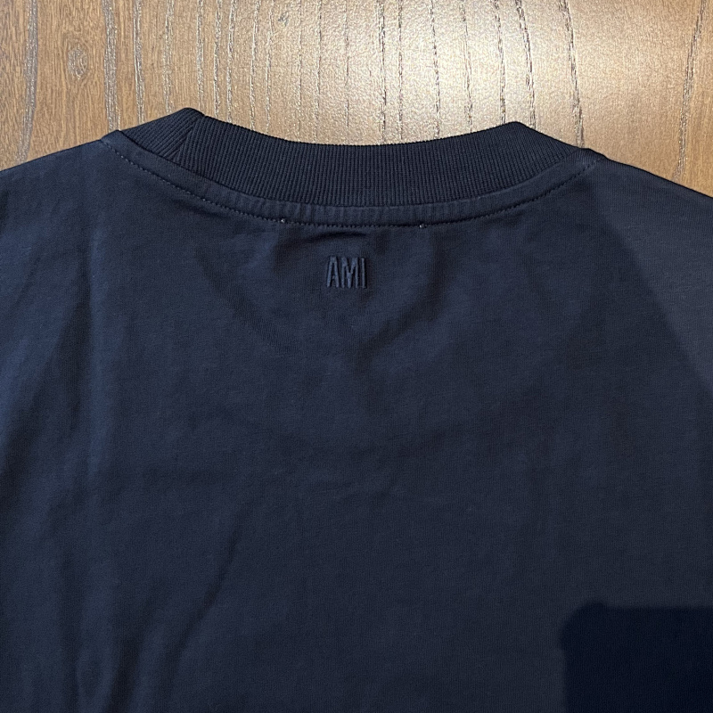 Ami Small White Heart Tshirt, P15 9