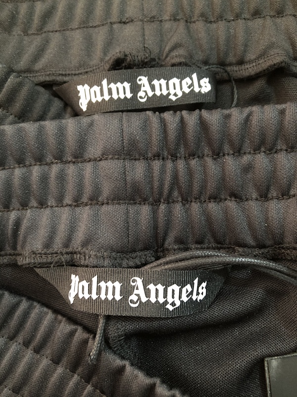 Pa Black trackpants,P22 6