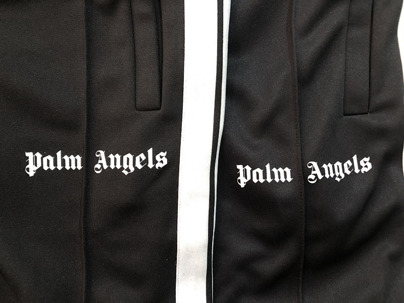 Pa Black trackpants,P22 7