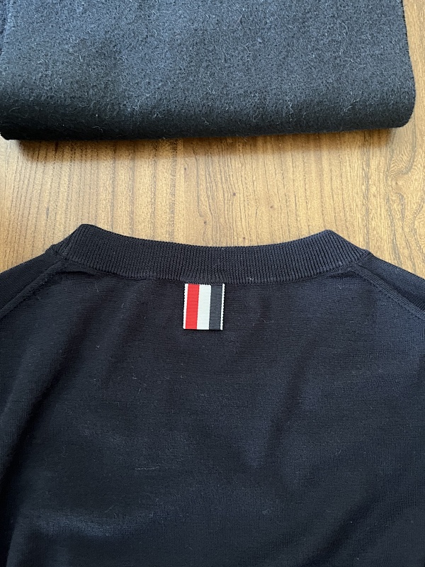 T-b Sweater P49 5