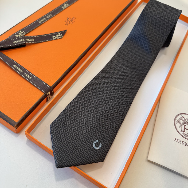 Necktie 452 - 7 · 3