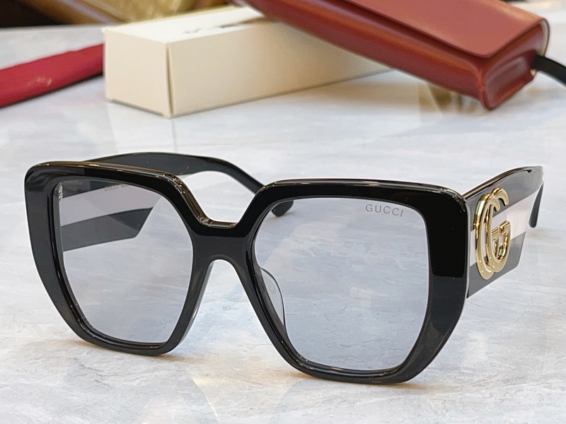 GG0956S Sunglasses 3
