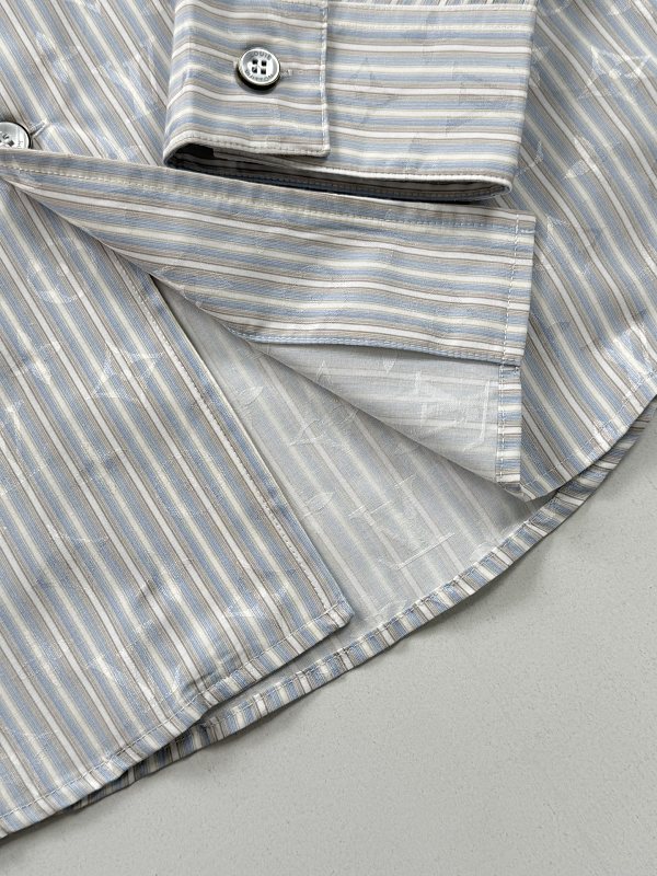 P450 - YT 3483 · 6