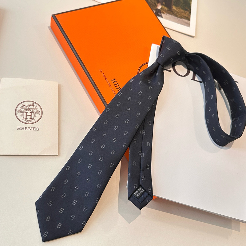 Necktie 298 - 3 · 2