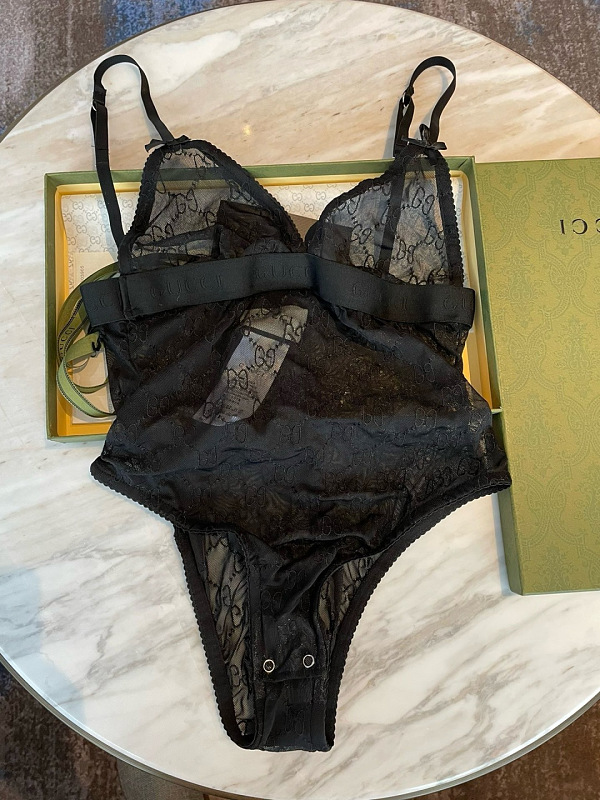Swimsuit 350 - 2 · 4