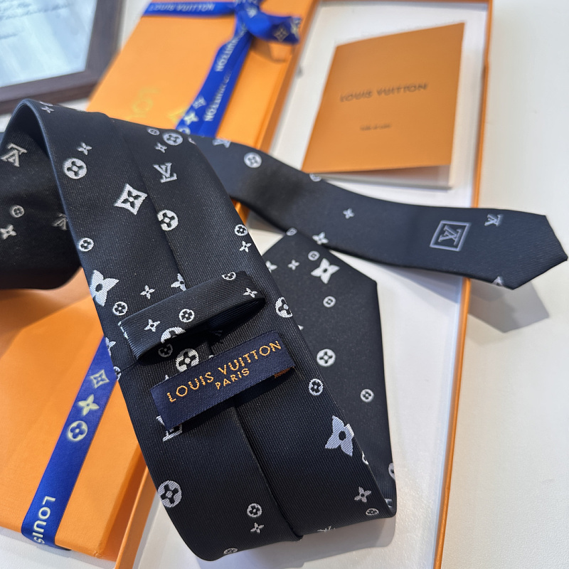 Necktie 458 - 3 · 5