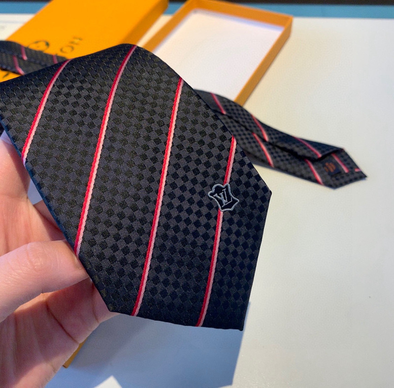 Necktie 429 - 4 · 4