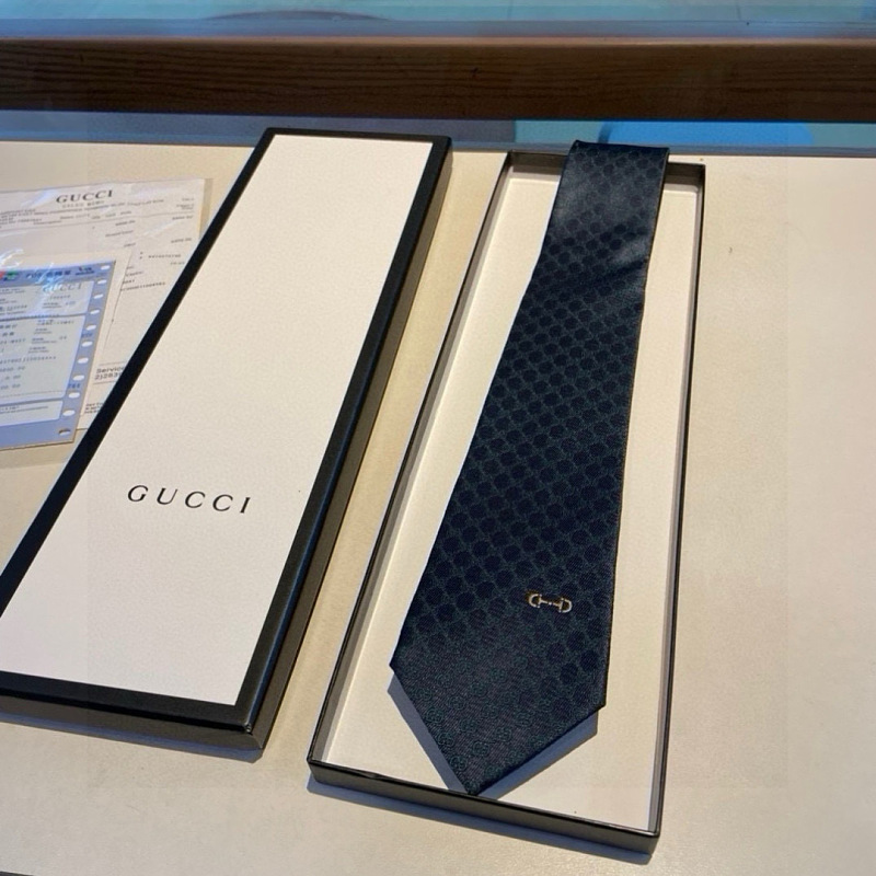 Necktie 350 - 3 · 6