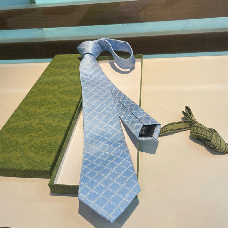 Necktie 411 - 2 · 2