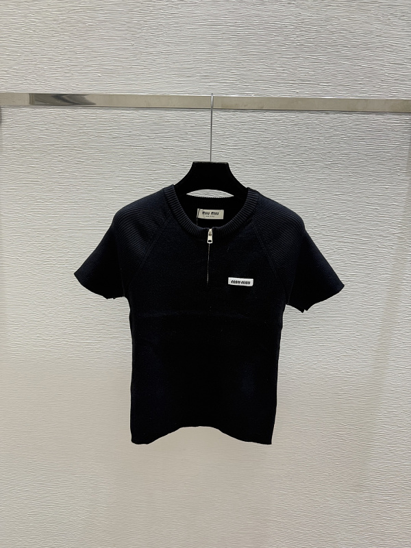 P450 - YT 3699 · 2